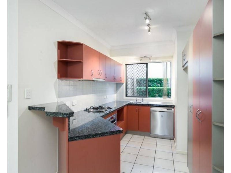 4/34 Douglas Street, Greenslopes QLD 4120