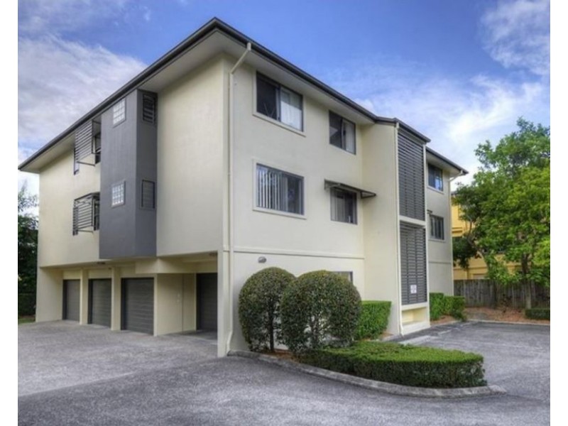 4/34 Douglas Street, Greenslopes QLD 4120