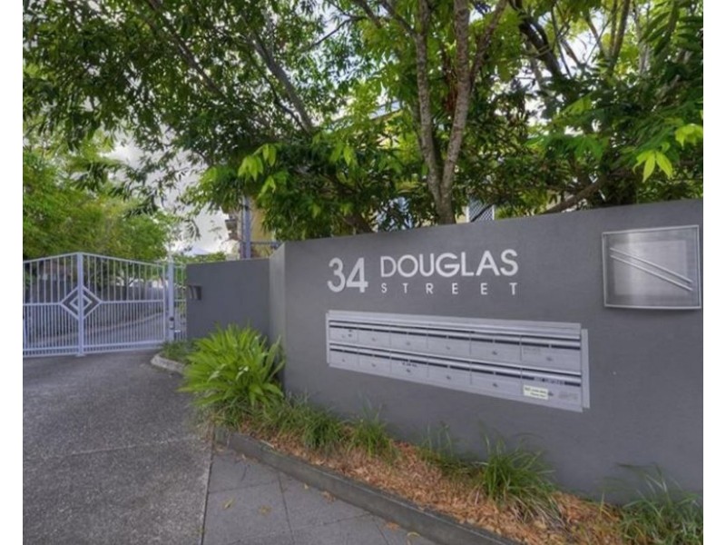 4/34 Douglas Street, Greenslopes QLD 4120