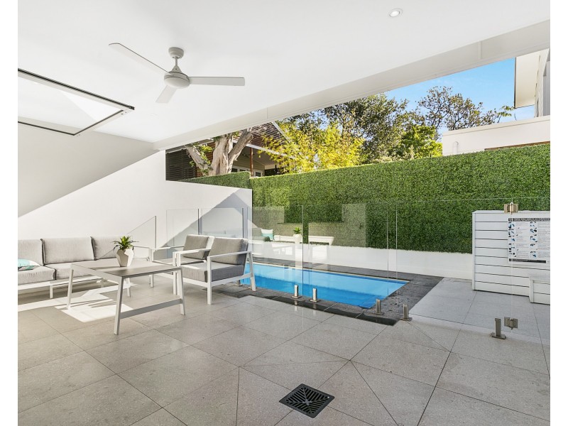 2/50 Lytton Road, Bulimba QLD 4171