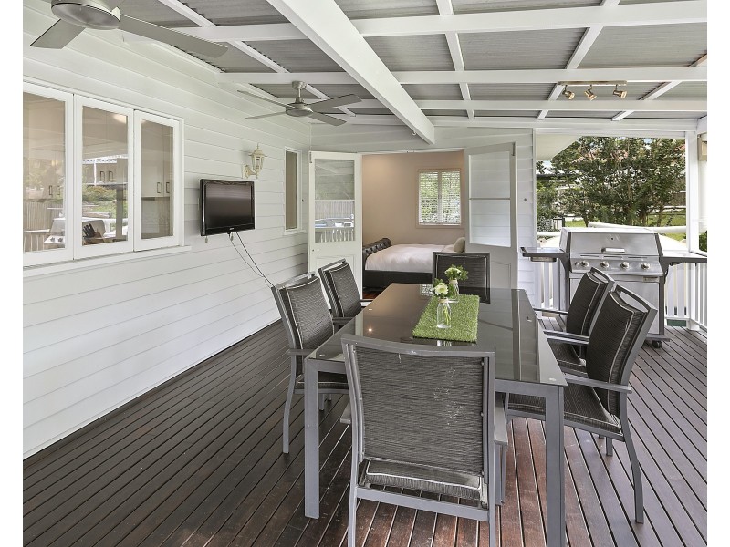 64 Nurstead Street, Camp Hill QLD 4152