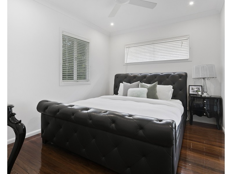 64 Nurstead Street, Camp Hill QLD 4152