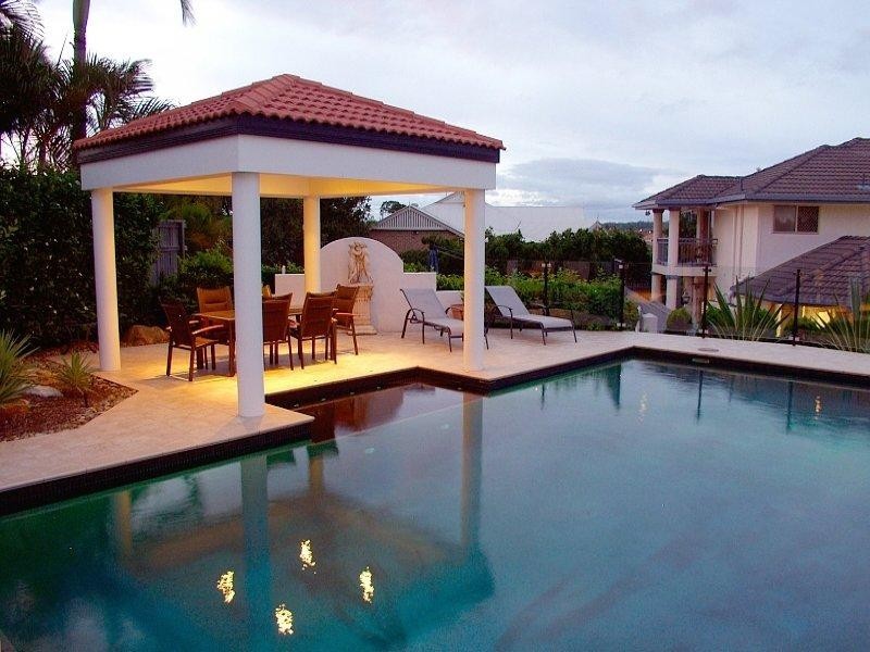 35 Holborn Crescent, Carindale QLD 4152