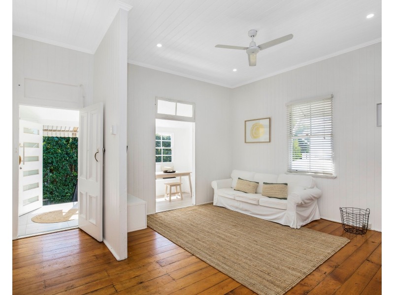 623 Old Cleveland Road, Camp Hill QLD 4152