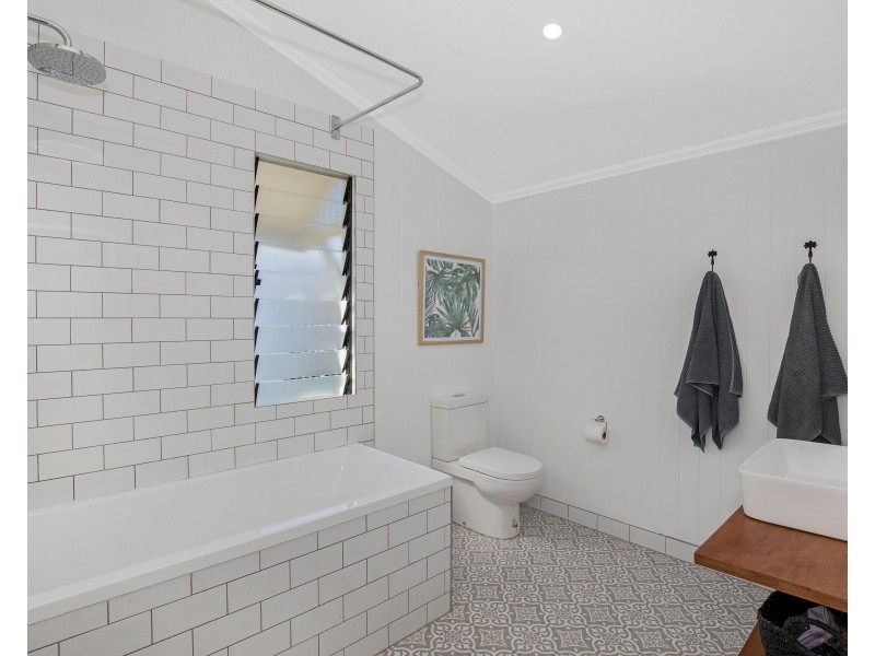 623 Old Cleveland Road, Camp Hill QLD 4152