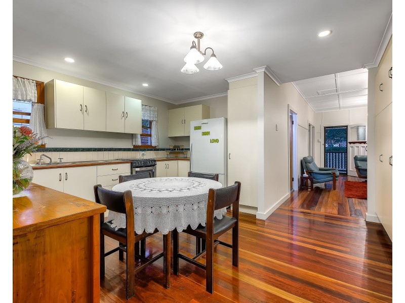 10 Ormonde Road, Yeronga QLD 4104