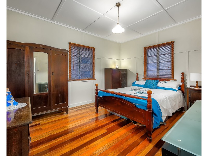 10 Ormonde Road, Yeronga QLD 4104