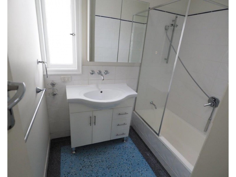 374 Wynnum Road, Norman Park QLD 4170