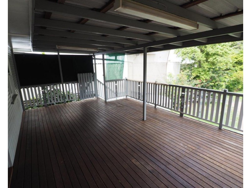 374 Wynnum Road, Norman Park QLD 4170