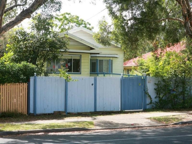 31 Riding Road, Hawthorne QLD 4171