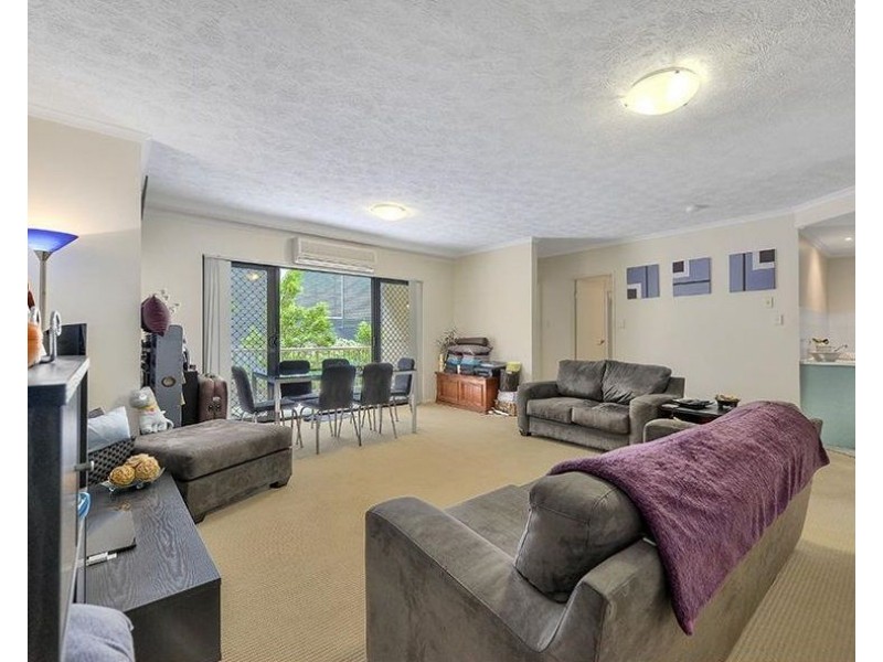 3/147 Riding Road, Hawthorne QLD 4171