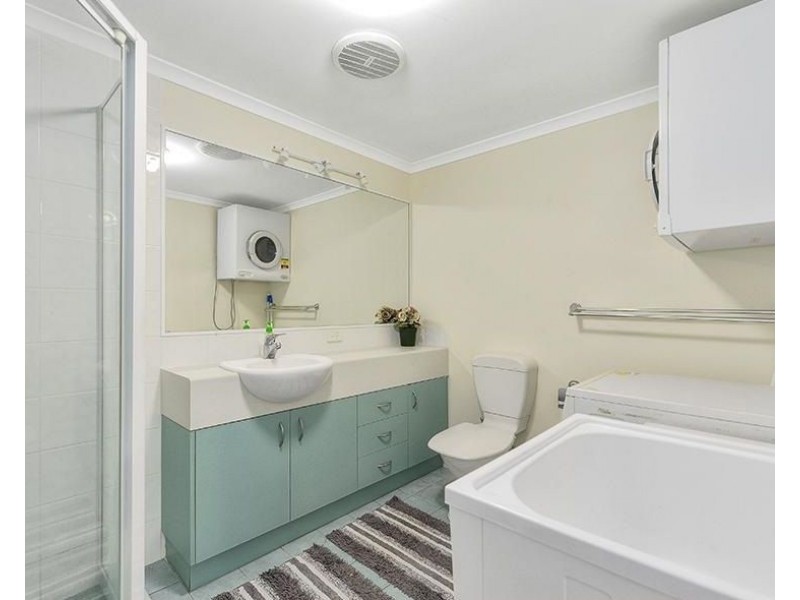 3/147 Riding Road, Hawthorne QLD 4171