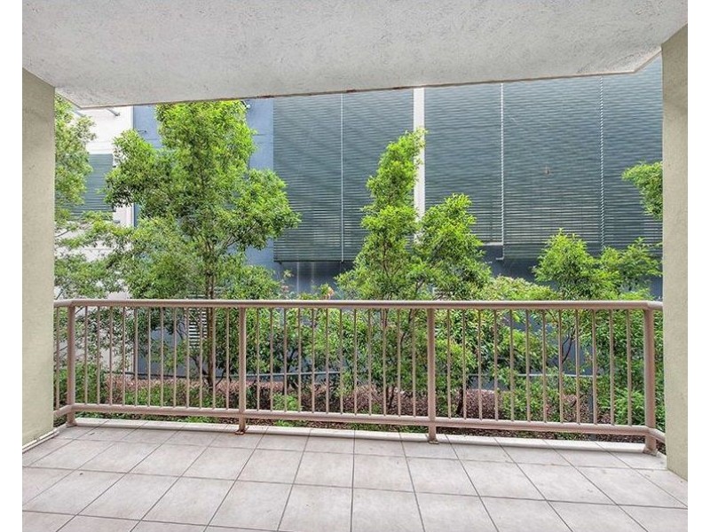 3/147 Riding Road, Hawthorne QLD 4171