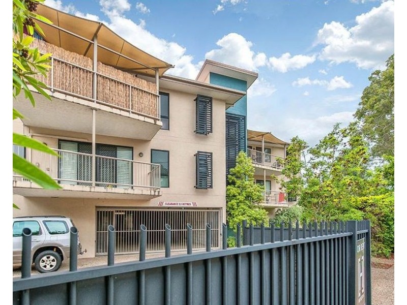 3/147 Riding Road, Hawthorne QLD 4171