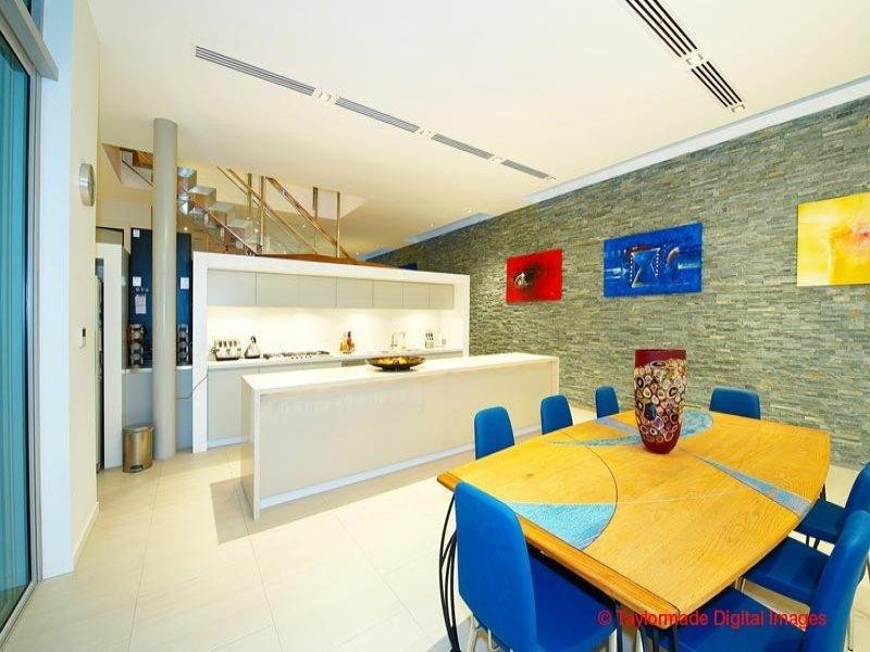 39 Waterline Crescent, Bulimba QLD 4171