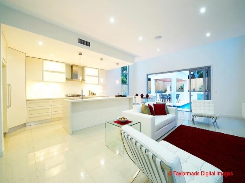 22 Jenolan Avenue, Hawthorne QLD 4171