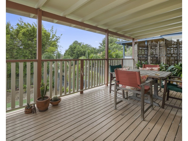 8 Karthina Street, Bulimba QLD 4171