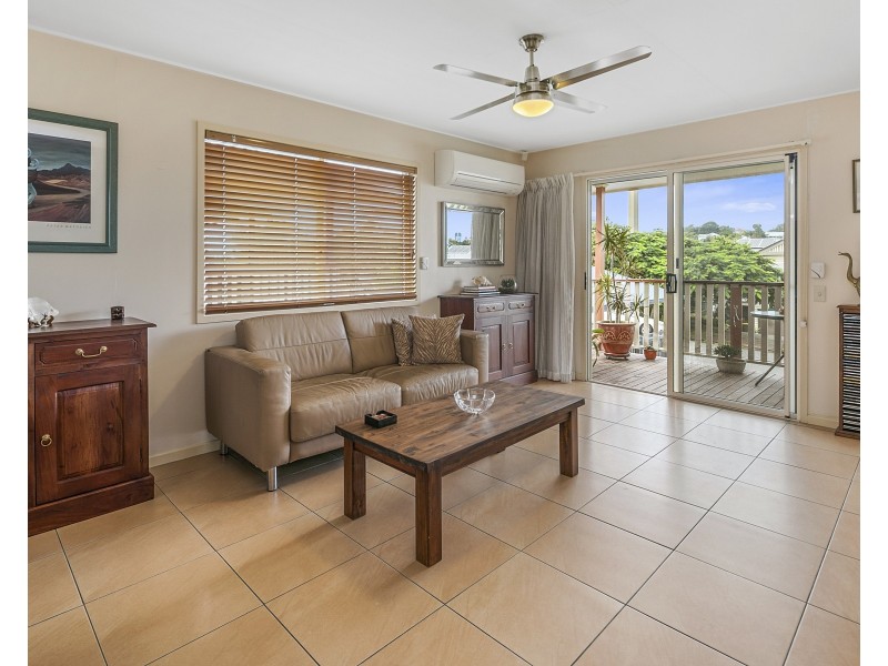 8 Karthina Street, Bulimba QLD 4171