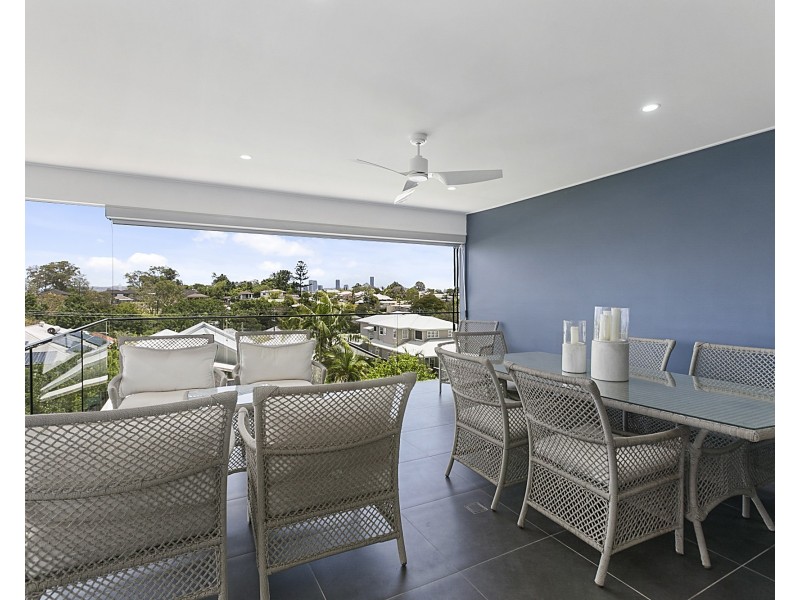 60 Joseph Street, Camp Hill QLD 4152