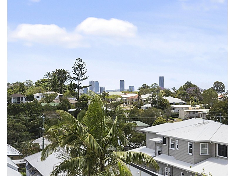 60 Joseph Street, Camp Hill QLD 4152