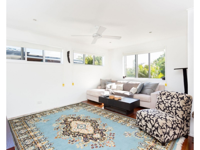 12 Karthina Street, Bulimba QLD 4171