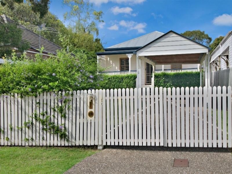 29 Leybourne Street, Chelmer QLD 4068