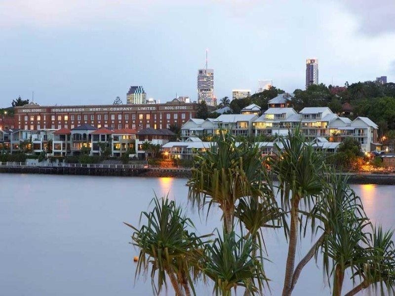 43 Waterline Crescent, Bulimba QLD 4171