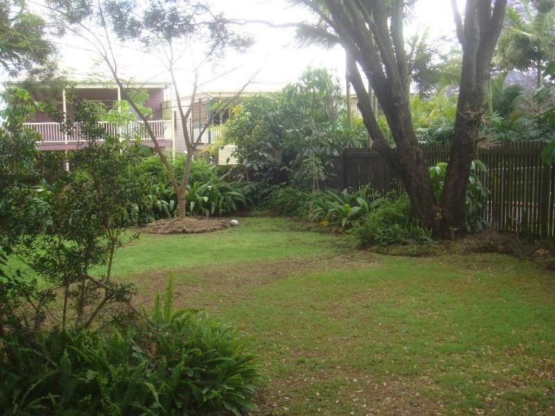 72 Dahlia Street, Cannon Hill QLD 4170