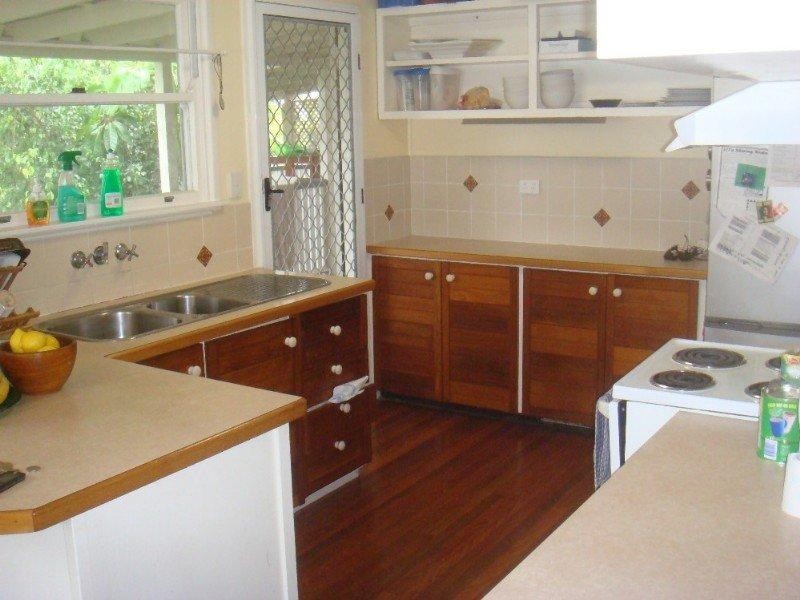 72 Dahlia Street, Cannon Hill QLD 4170