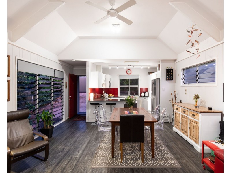 106 Hawthorne Road, Hawthorne QLD 4171