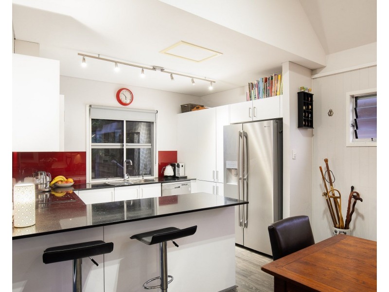 106 Hawthorne Road, Hawthorne QLD 4171