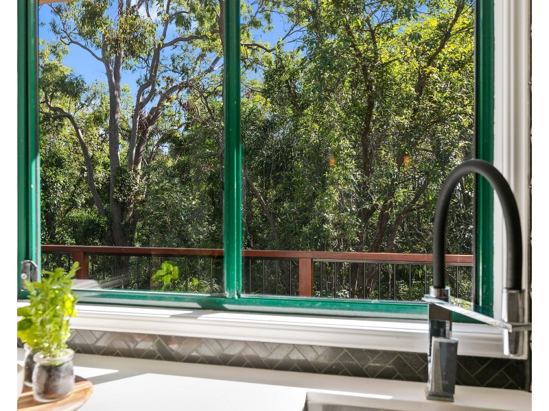 2/36 Andrew Street, Balmoral QLD 4171