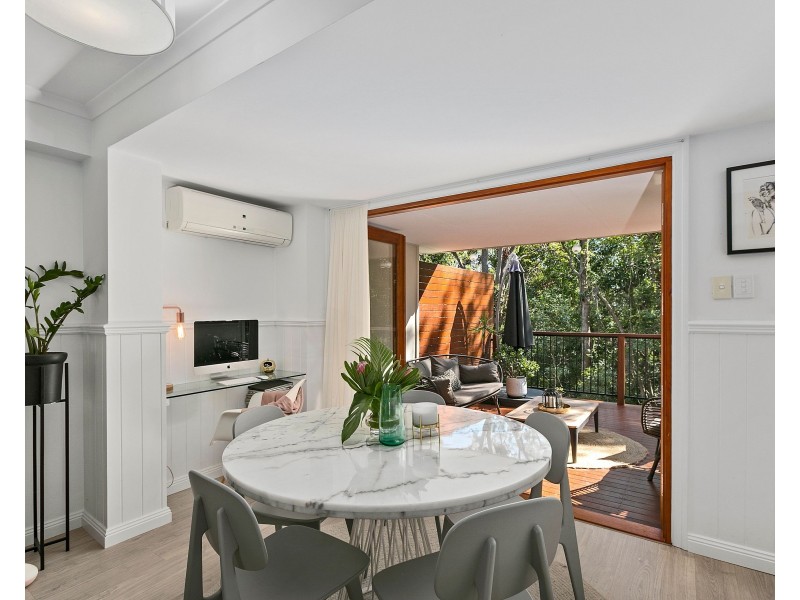 2/36 Andrew Street, Balmoral QLD 4171