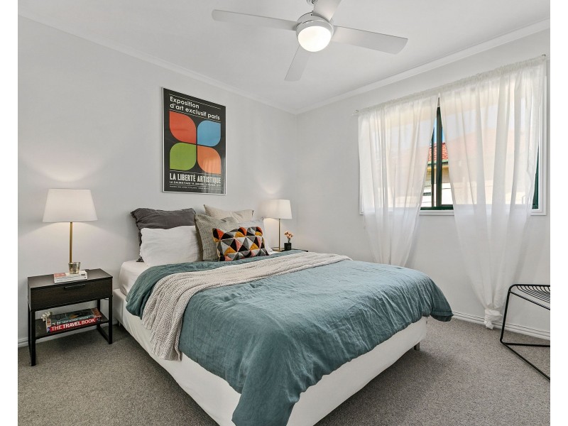 2/36 Andrew Street, Balmoral QLD 4171