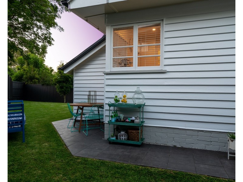 14 Clara Street, Camp Hill QLD 4152