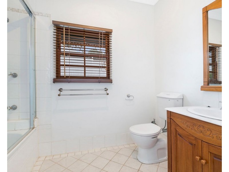 44 Riddell Street, Bulimba QLD 4171