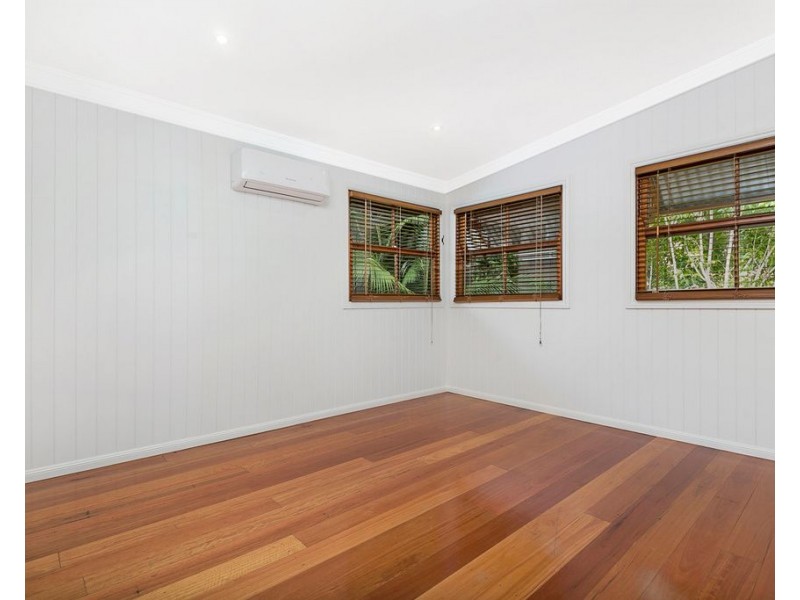 44 Riddell Street, Bulimba QLD 4171