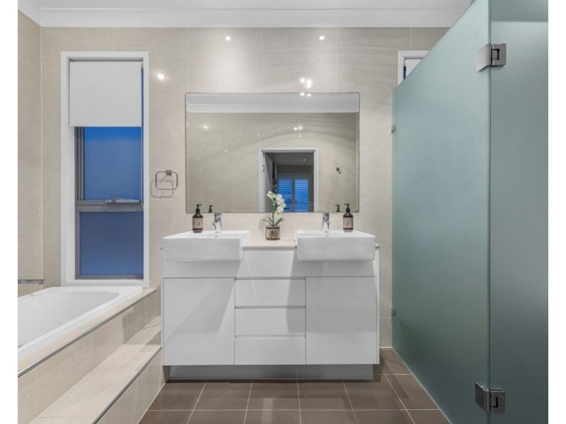 45 Harrison Street, Bulimba QLD 4171