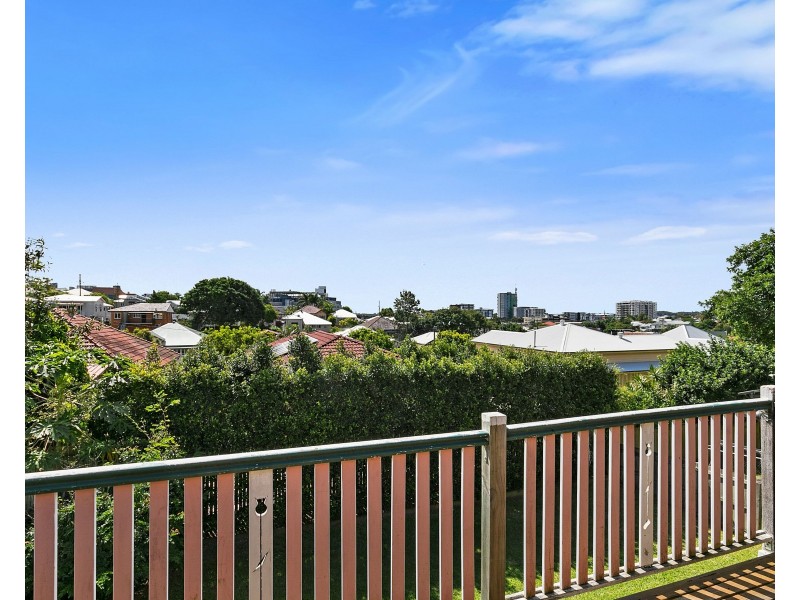 12 Torrens Street, Annerley QLD 4103