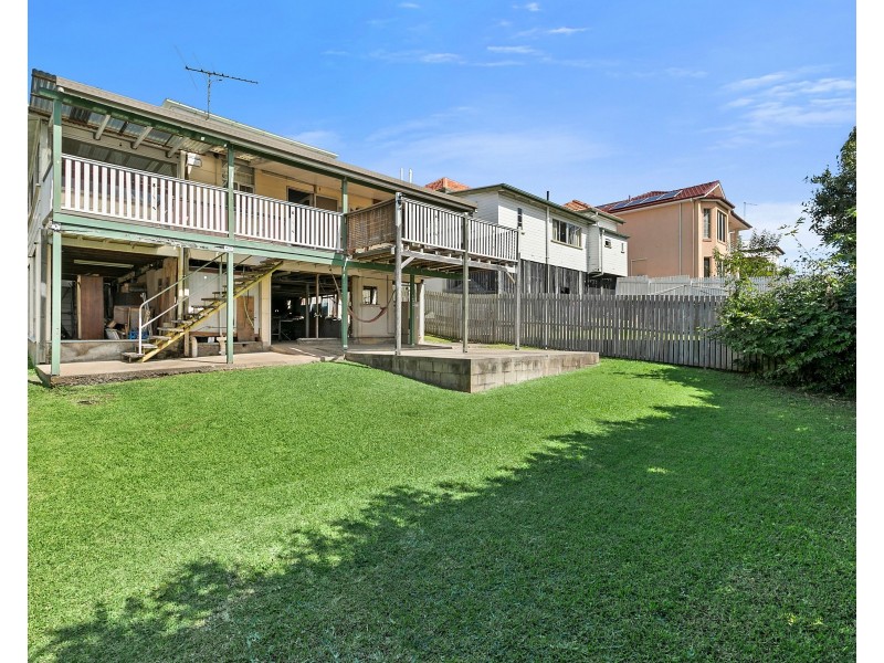 12 Torrens Street, Annerley QLD 4103