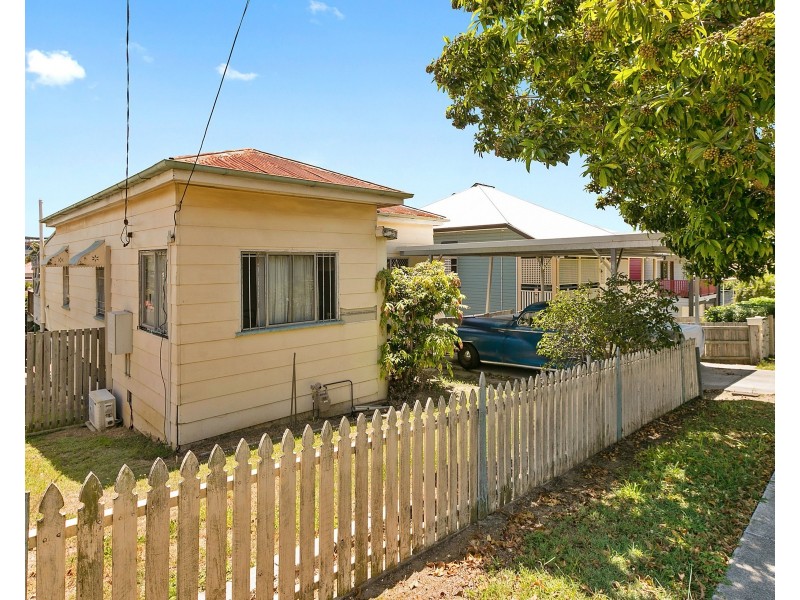 12 Torrens Street, Annerley QLD 4103