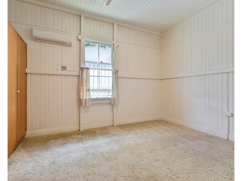 12 Torrens Street, Annerley QLD 4103