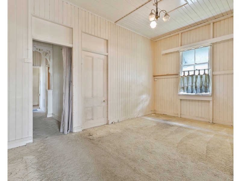 12 Torrens Street, Annerley QLD 4103