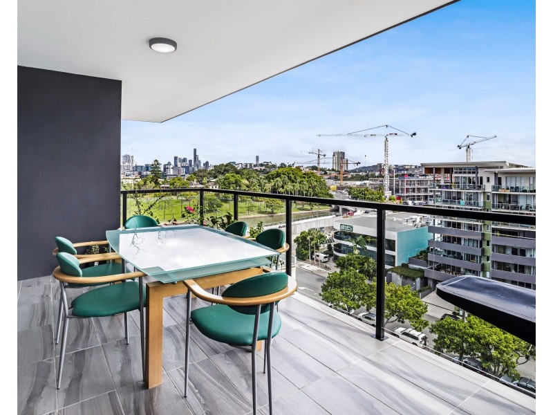 803/8 Hunt Street, Hamilton QLD 4007