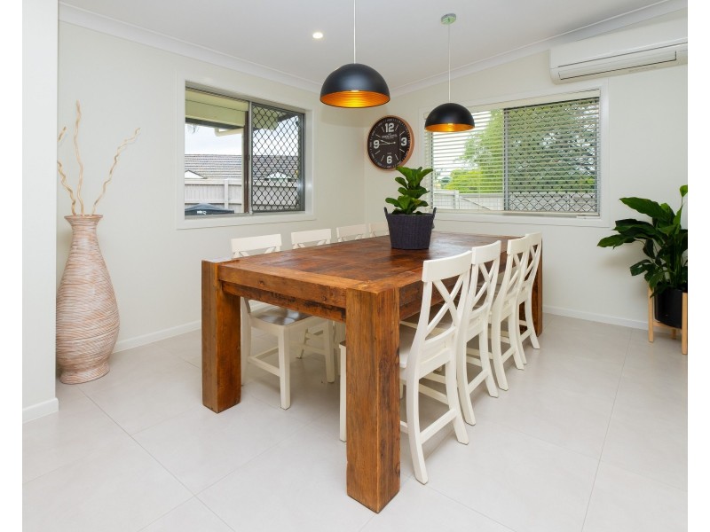 26 Algona Street, Holland Park West QLD 4121