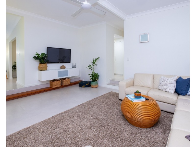 26 Algona Street, Holland Park West QLD 4121