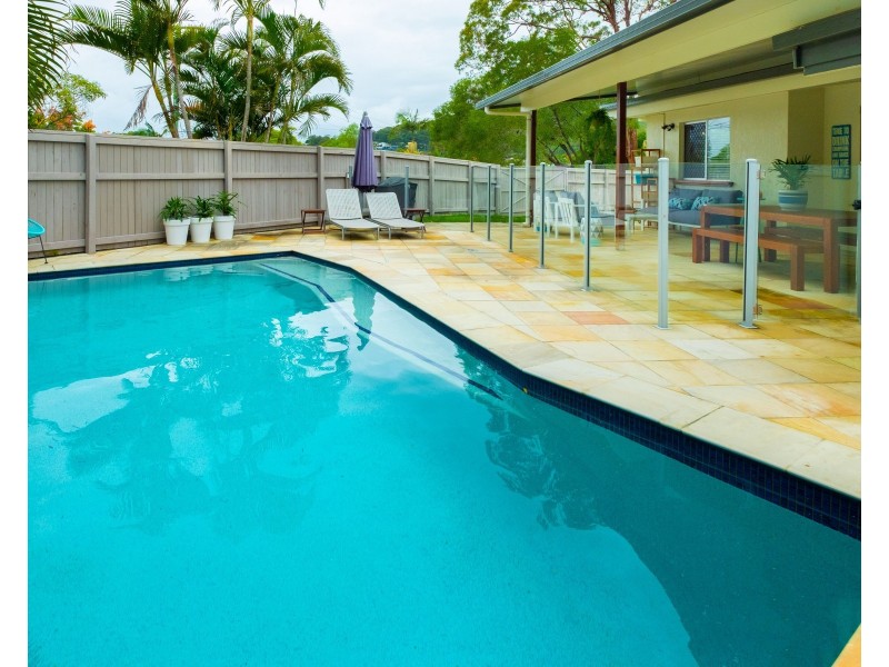 26 Algona Street, Holland Park West QLD 4121