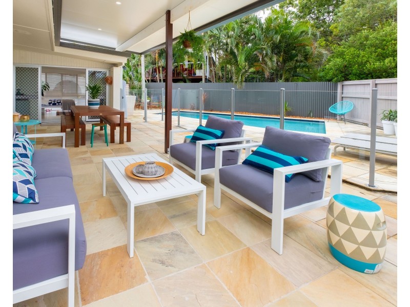 26 Algona Street, Holland Park West QLD 4121