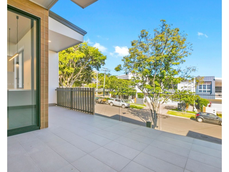 12 Sixth Avenue, Balmoral QLD 4171