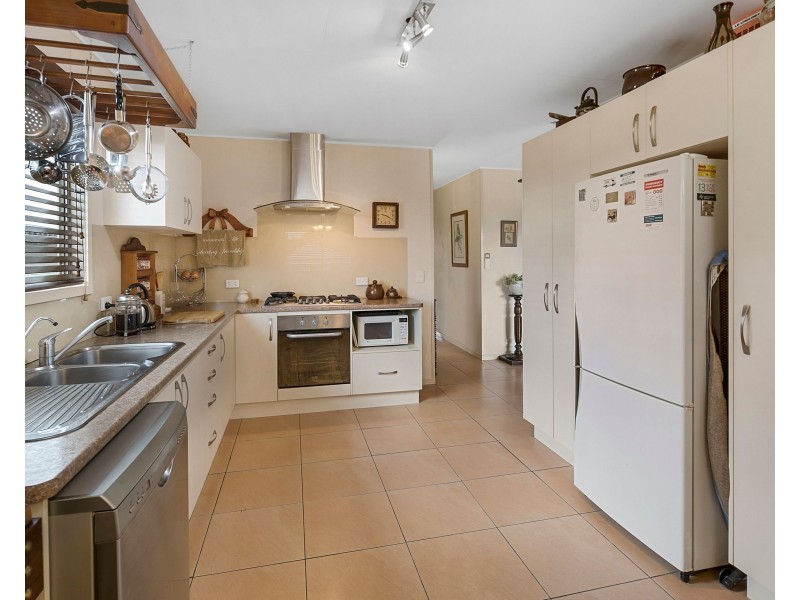 8 Karthina Street, Bulimba QLD 4171